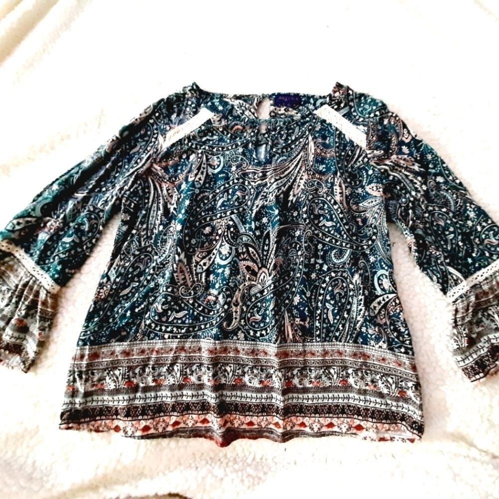 Artesia bohemian lace green multi color sz large blouse